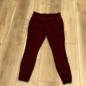 EUC Women’s Waffle Print Stretch Yoga Pants Leggings Size M Medium Dark Maroon